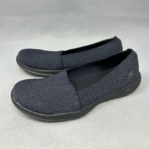 Skechers Womens Size 6 Style 15412 GOWALK LITE SMITTEN Black Gray Slip On Shoes - Picture 1 of 9